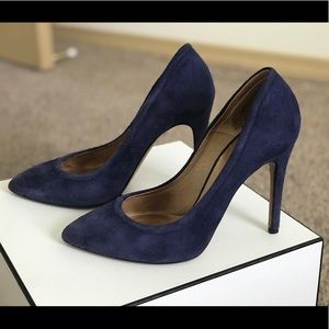 Blue Suede Pointed Pumps